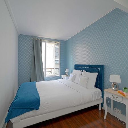 Magnifique Appartement A Pied Du Chateau Версал Екстериор снимка