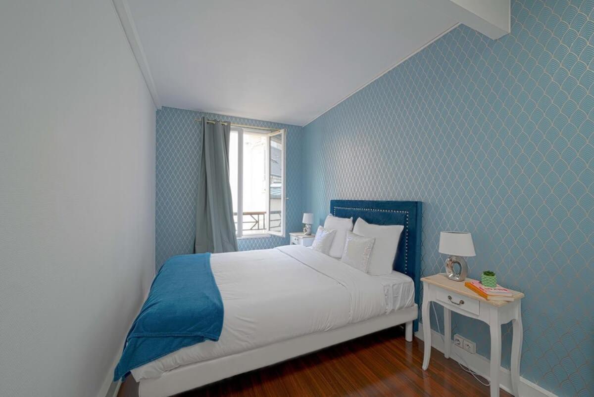 Magnifique Appartement A Pied Du Chateau Версал Екстериор снимка